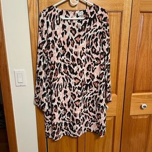 Pink/gray leopard print dress. Size XL Bar III round neck long sleeves L…